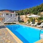 Diana Εξοχικό σπίτι *